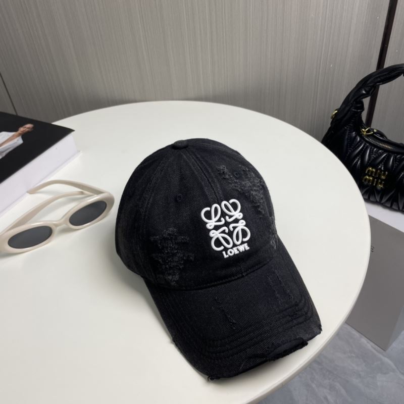 Loewe Caps